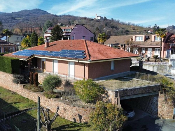 casa indipendente in vendita a Verzuolo