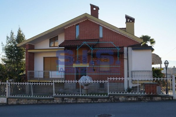 casa indipendente in vendita a Verzuolo