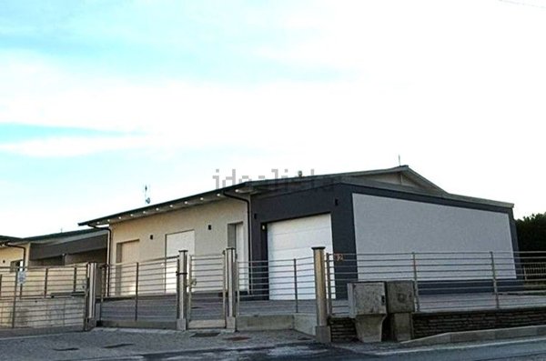 casa indipendente in vendita a Verzuolo in zona Falicetto