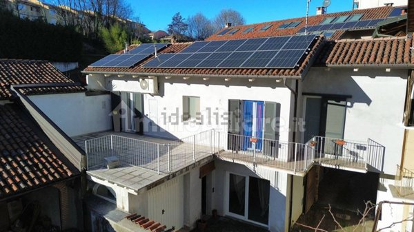 casa semindipendente in vendita a Verzuolo in zona Papò