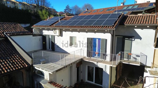 casa semindipendente in vendita a Verzuolo in zona Papò