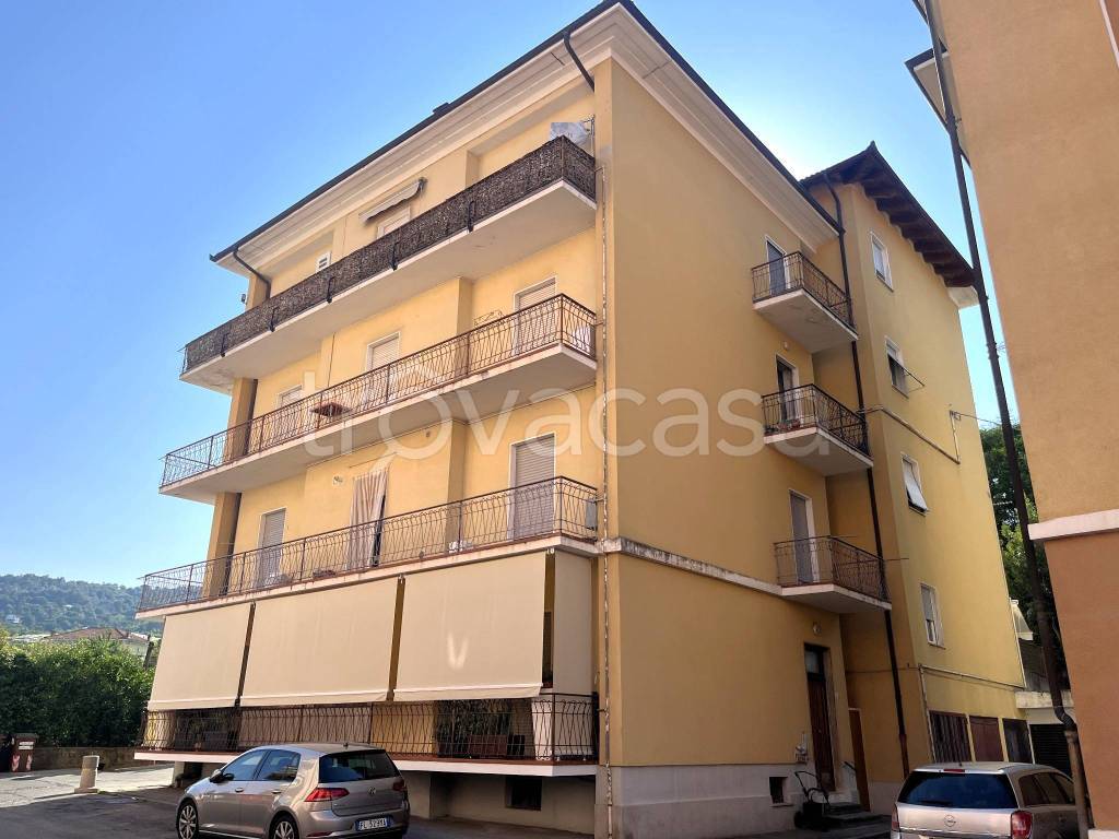 appartamento in vendita a Verzuolo in zona Villanovetta