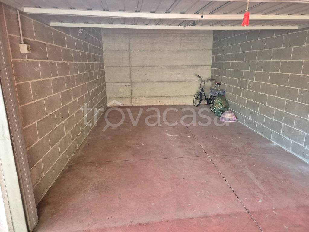 box auto in vendita a Verzuolo in zona Villanovetta