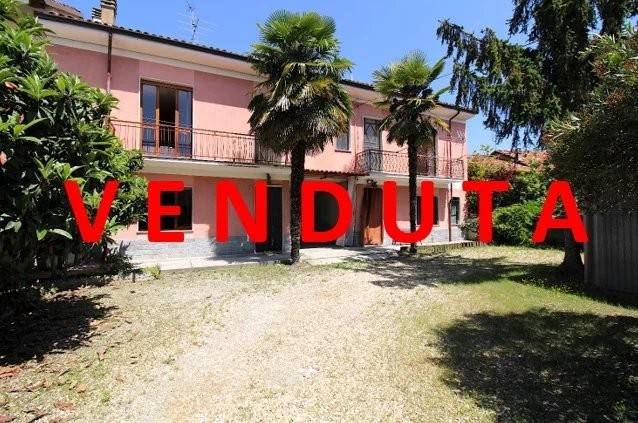casa indipendente in vendita a Vezza d'Alba
