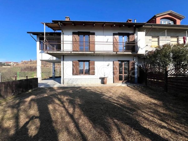 casa indipendente in vendita a Vezza d'Alba