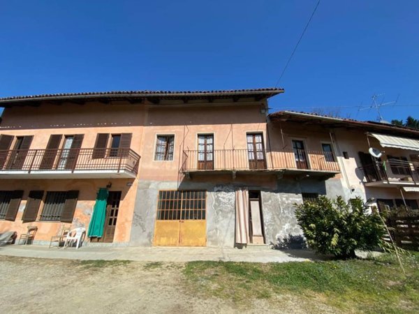casa indipendente in vendita a Vezza d'Alba