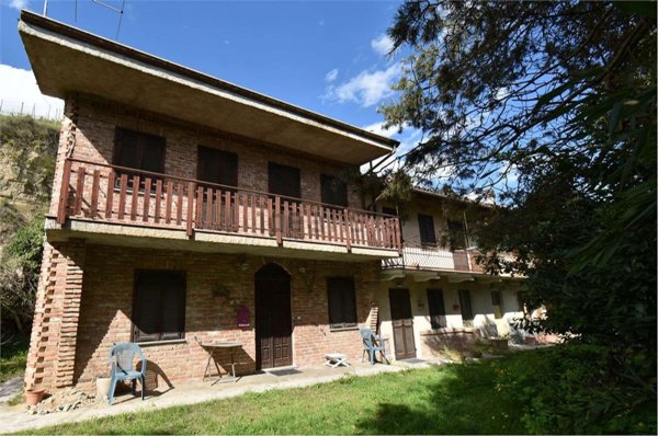 casa indipendente in vendita a Vezza d'Alba