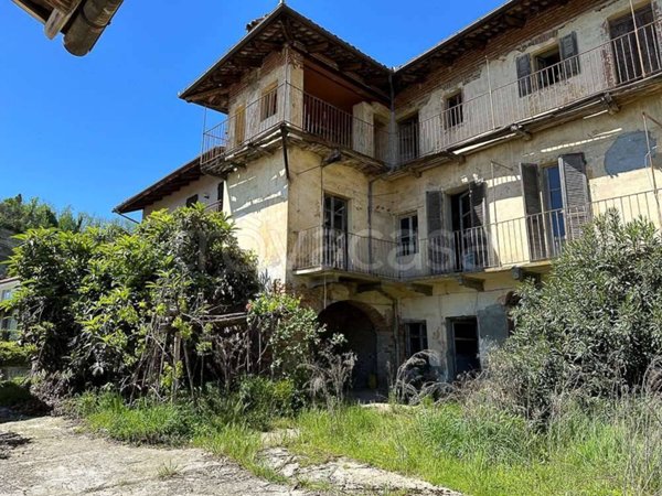 casa indipendente in vendita a Vezza d'Alba