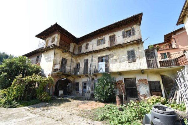 casa indipendente in vendita a Vezza d'Alba
