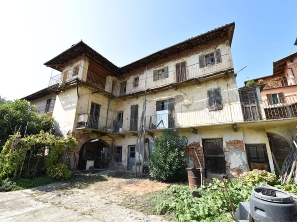 casa indipendente in vendita a Vezza d'Alba in zona Riassolo