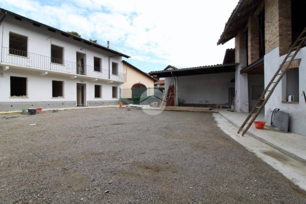 casa indipendente in vendita a Vezza d'Alba
