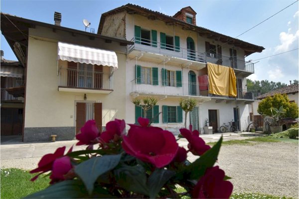 casa indipendente in vendita a Vezza d'Alba