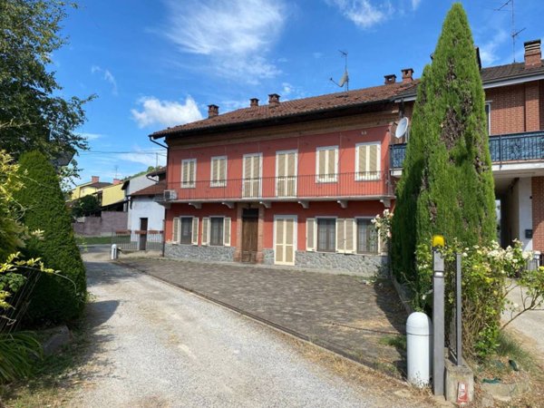 casa indipendente in vendita a Vezza d'Alba