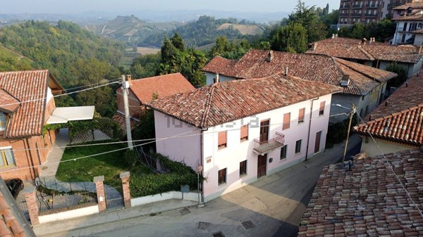 casa indipendente in vendita a Vezza d'Alba