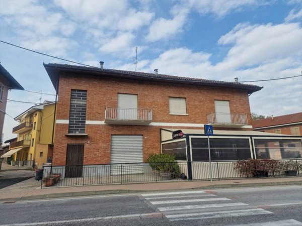 casa indipendente in vendita a Vezza d'Alba