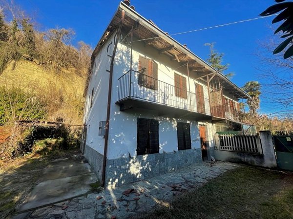 casa indipendente in vendita a Vezza d'Alba