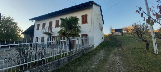 casa indipendente in vendita a Vezza d'Alba