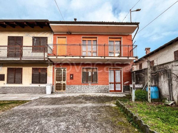 casa indipendente in vendita a Vezza d'Alba