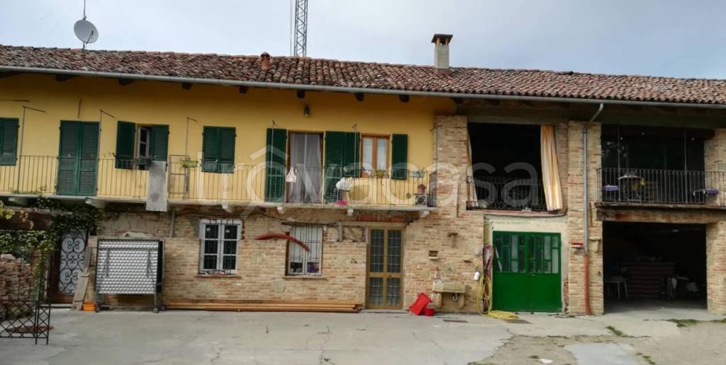 casa indipendente in vendita a Vezza d'Alba