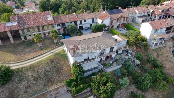 appartamento in vendita a Vezza d'Alba in zona Riassolo
