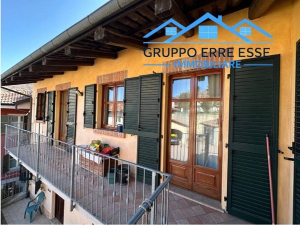 appartamento in vendita a Vezza d'Alba in zona Riassolo