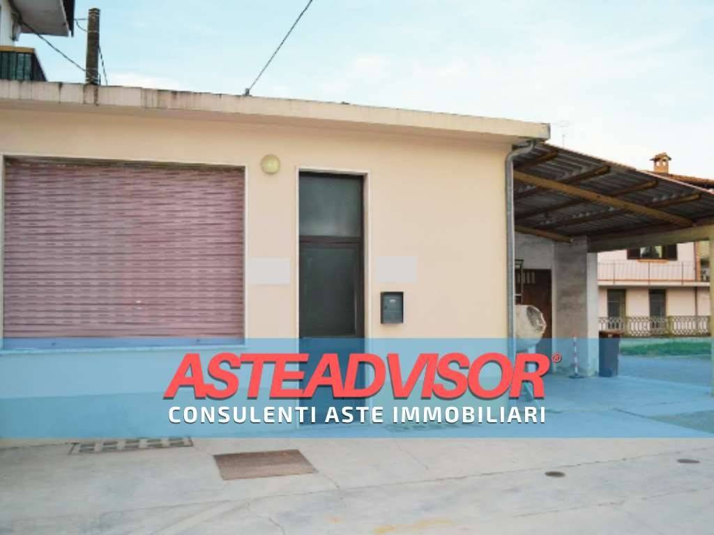 appartamento in vendita a Vezza d'Alba in zona Riassolo