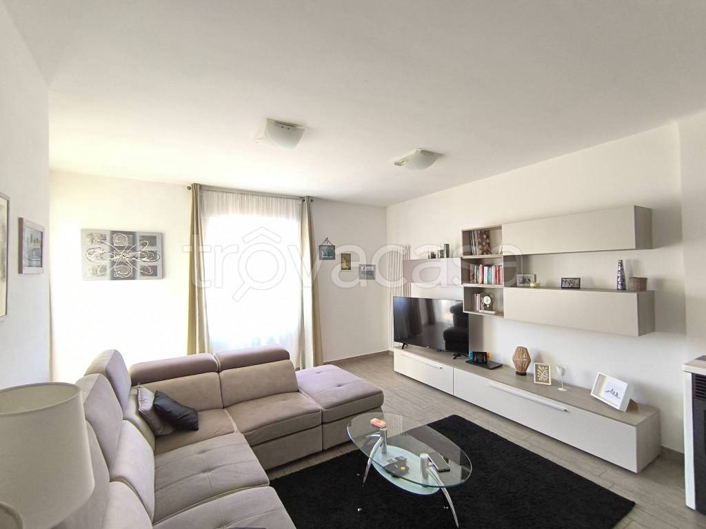 casa indipendente in vendita a Vicoforte in zona Fiamenga