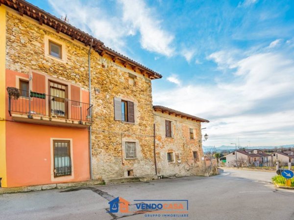 casa semindipendente in vendita a Vicoforte