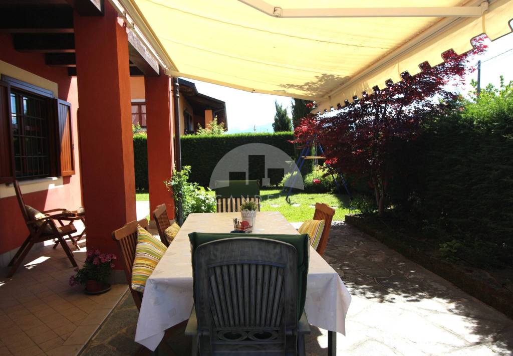 casa indipendente in vendita a Vicoforte