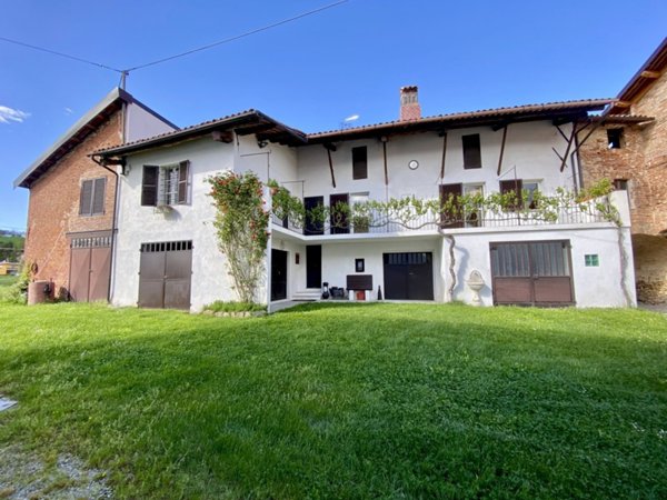 casa indipendente in vendita a Vicoforte