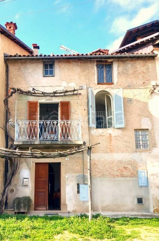 casa indipendente in vendita a Vicoforte