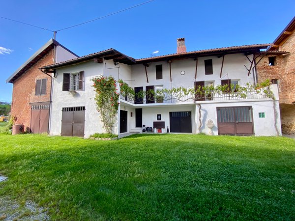 casa indipendente in vendita a Vicoforte