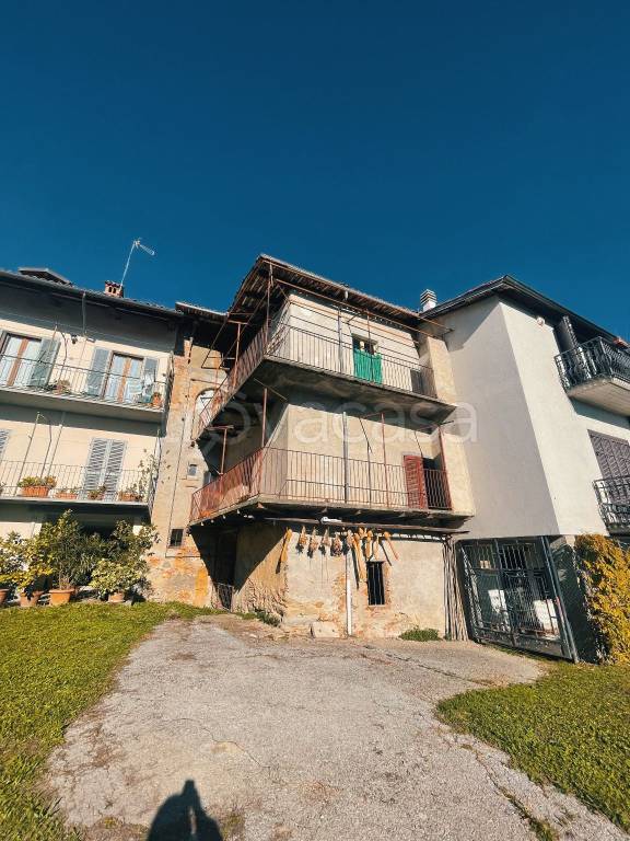 casa indipendente in vendita a Vicoforte in zona Santuario