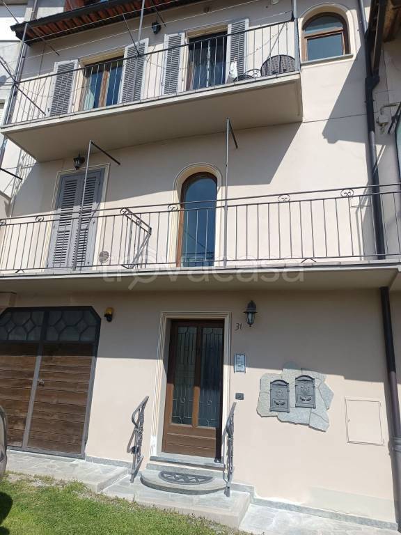 casa indipendente in vendita a Vicoforte