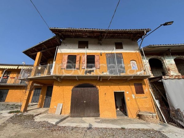 casa indipendente in vendita a Vicoforte