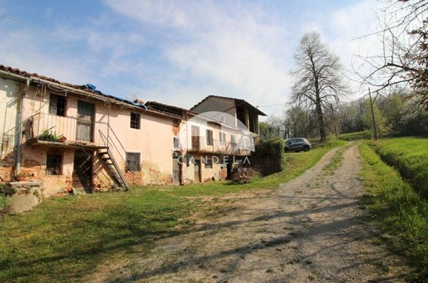 casa indipendente in vendita a Vicoforte