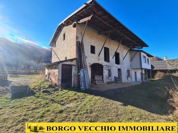 esavano in vendita a Vignolo