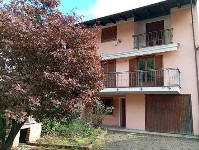 casa indipendente in vendita a Vignolo