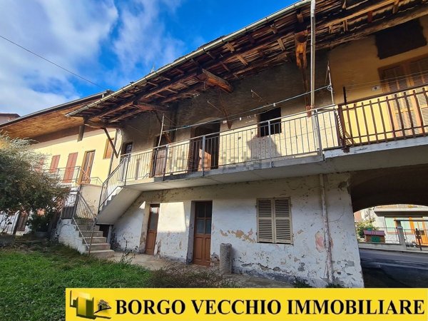 esavano in vendita a Vignolo