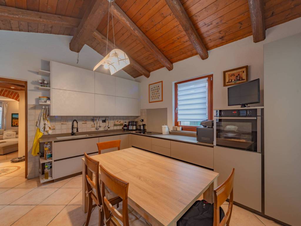 casa indipendente in vendita a Vignolo