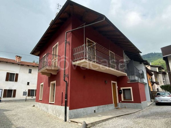 casa indipendente in vendita a Vignolo