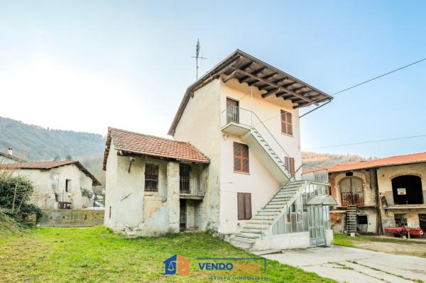 casa indipendente in vendita a Vignolo