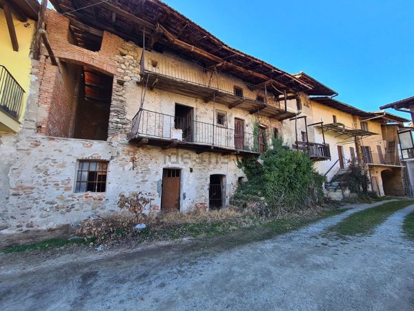 pentavano in vendita a Vignolo