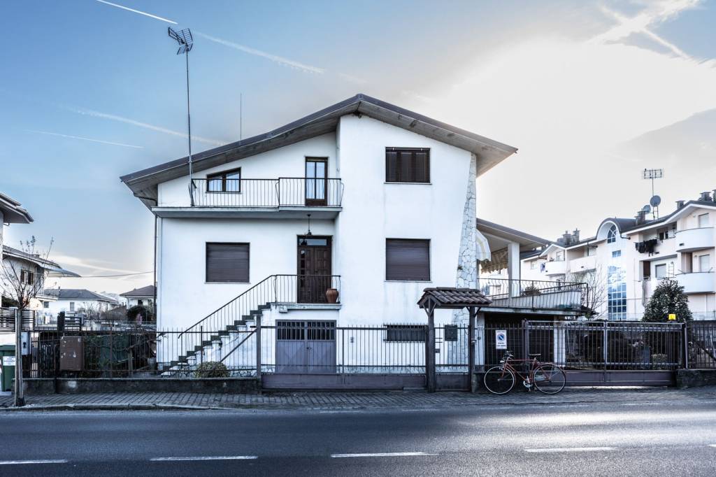 casa indipendente in vendita a Vignolo