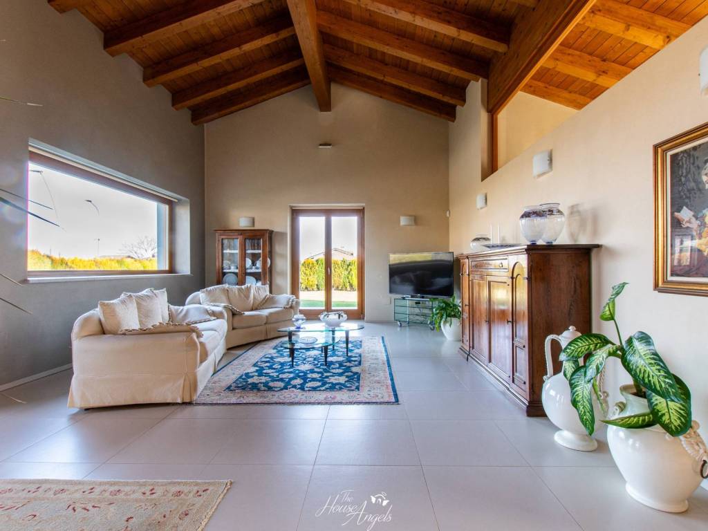 casa indipendente in vendita a Vignolo