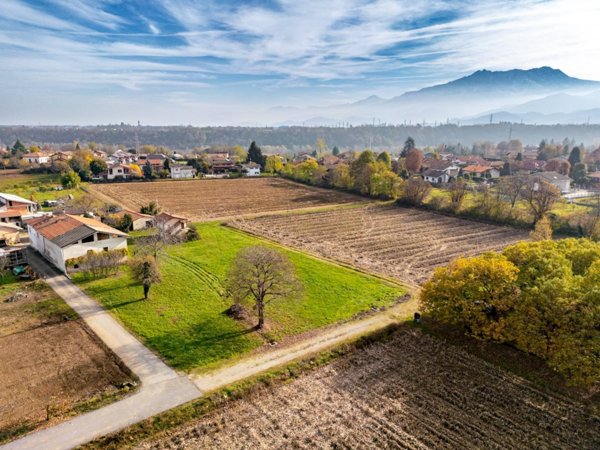 terreno agricolo in vendita a Vignolo