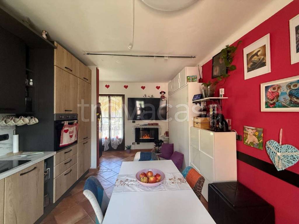 casa indipendente in vendita a Vignolo