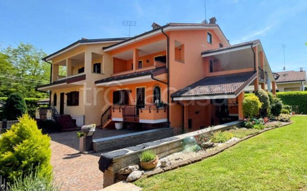casa indipendente in vendita a Vignolo