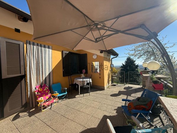 casa indipendente in vendita a Vignolo
