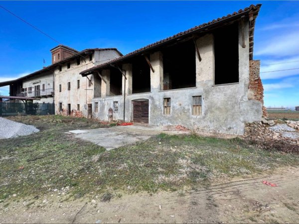 casale in vendita a Villafalletto